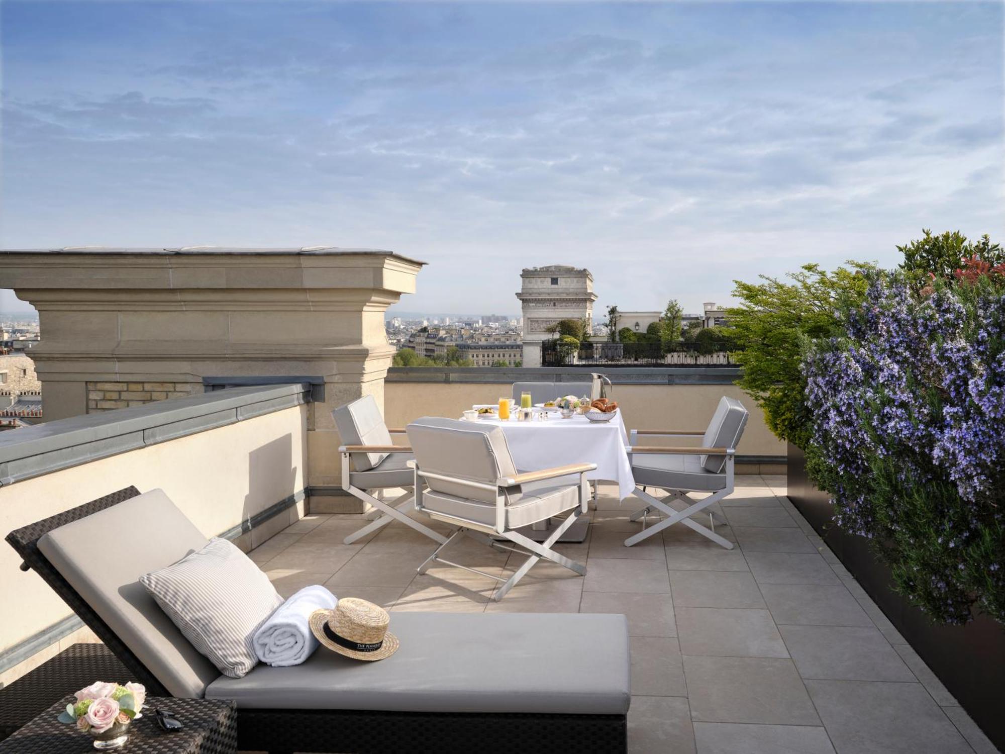 Rooftop Garden Suite